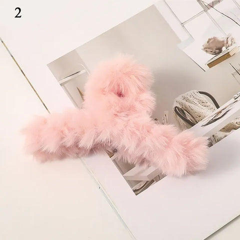 High Quality Baby Pink Fluffy Furry Hair Clutcher