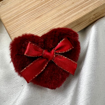 High Quality Red Feather Heart Designed Hair Clip