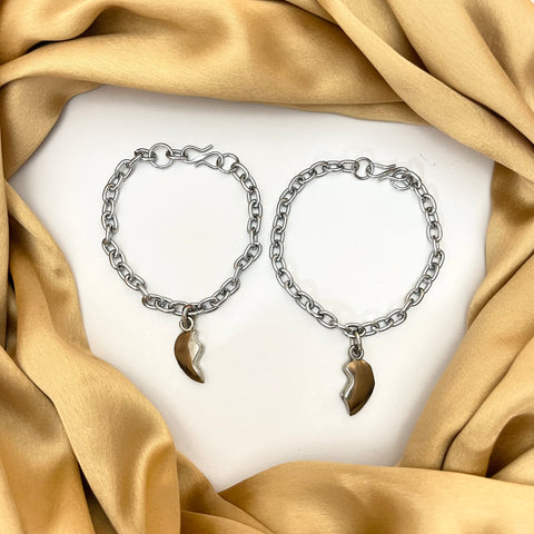 Silver Magnetic Link Chain Couple Heart Bracelet 🖤
