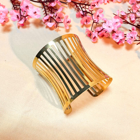 Adjustable Golden New Style Geometric Stripe Hollow Out Metal Bracelet For Women