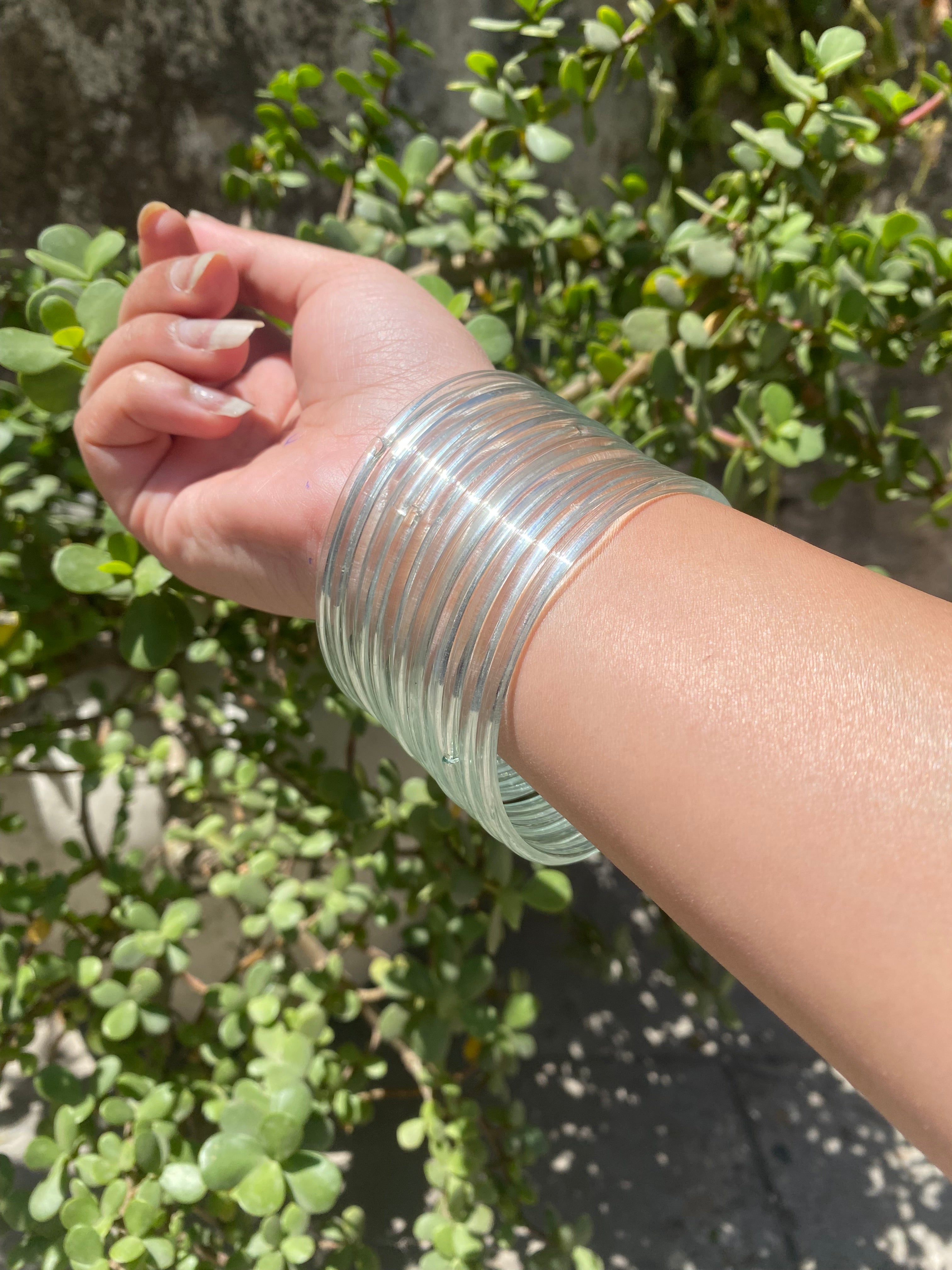 Trendy Pack Of 12 Transparent Bangles– Oralia India