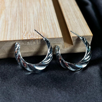 High Quality Twisted Earrings